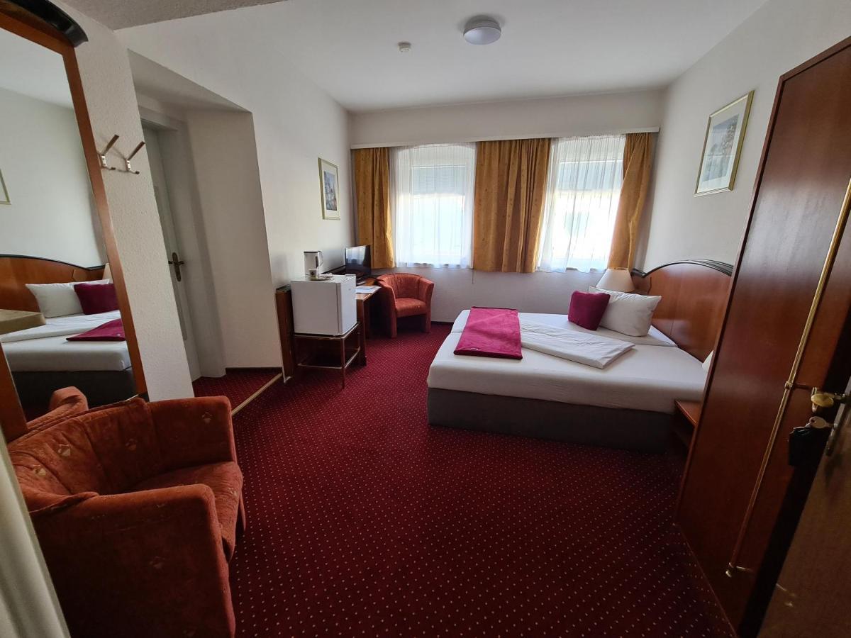 Hotel & Restaurant Krone Rehau Kültér fotó